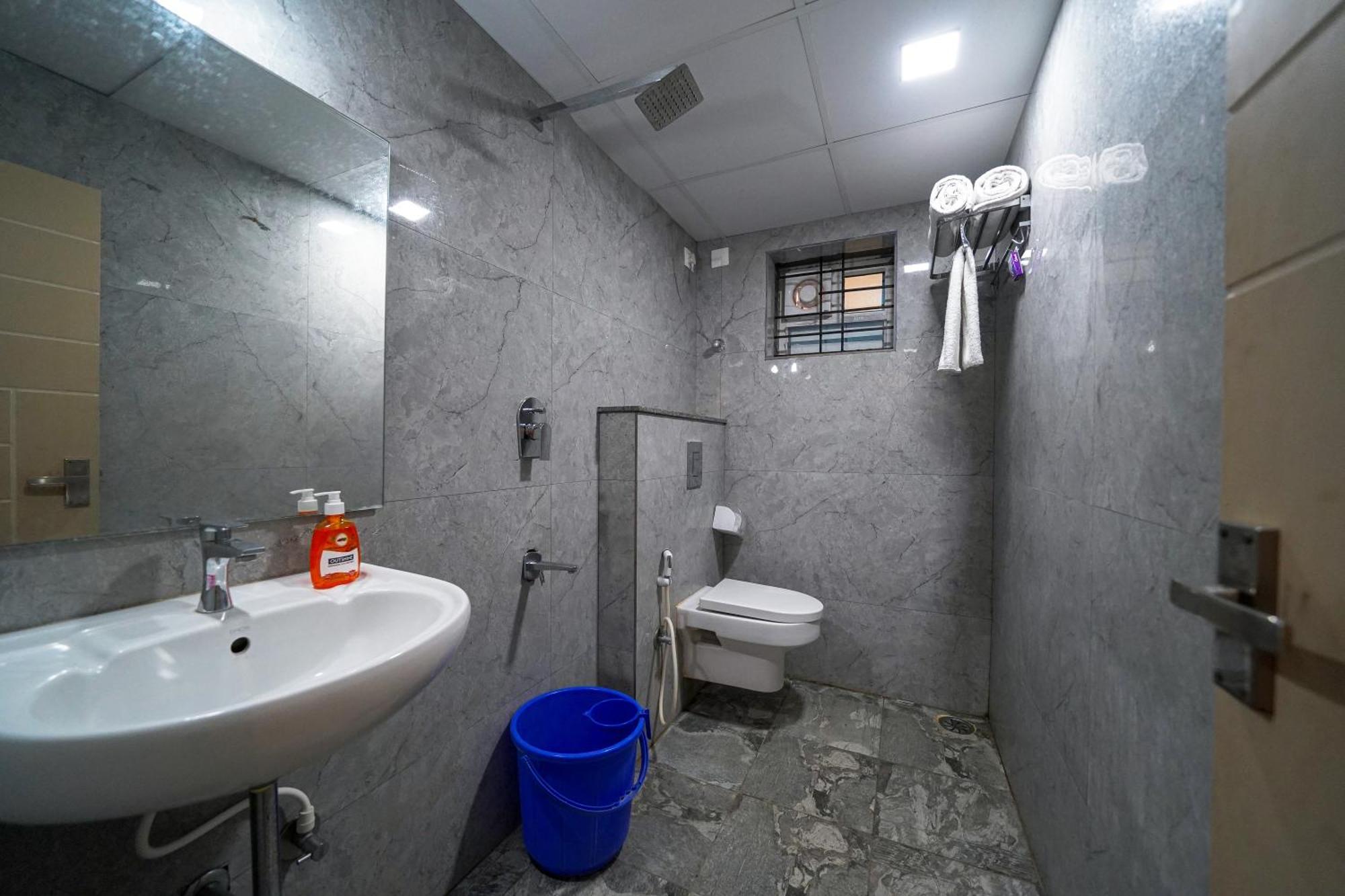 Hotel Open By Olive - Sai Luxury Comforts *