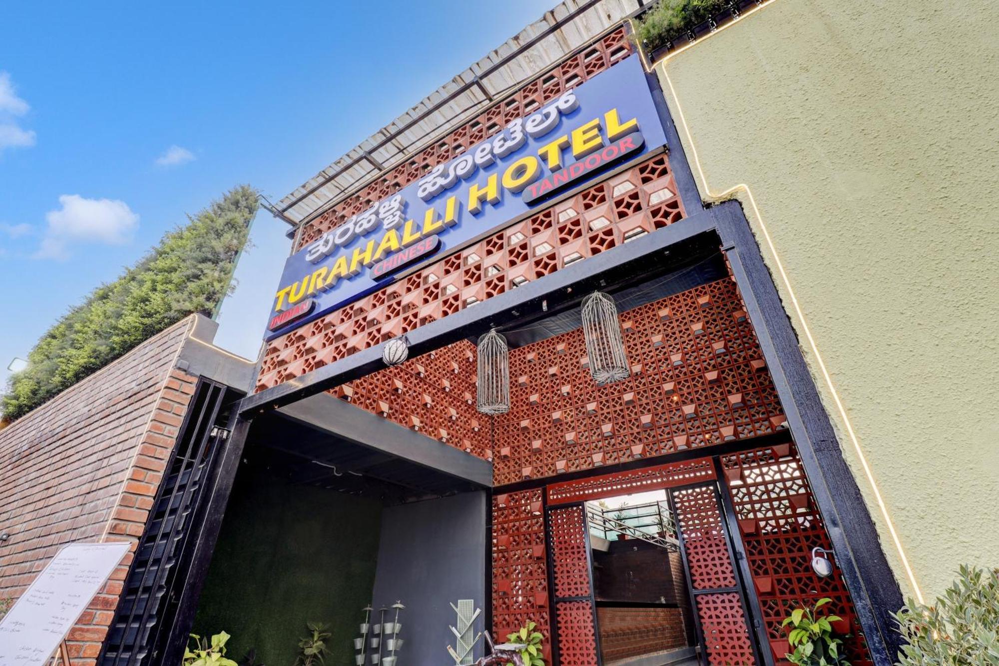 O Turahalli Hotel 3*