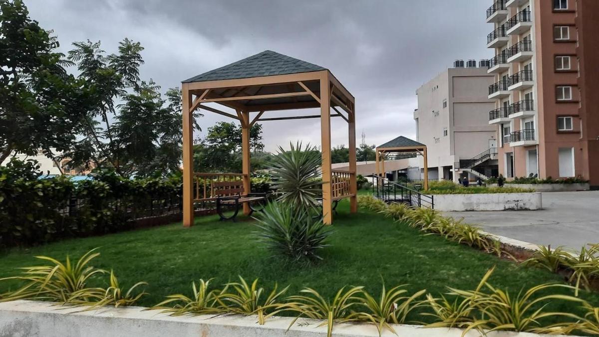 Apartment Spacious 3 Bhk Inhigher Flr With Sunset, View Bangalore