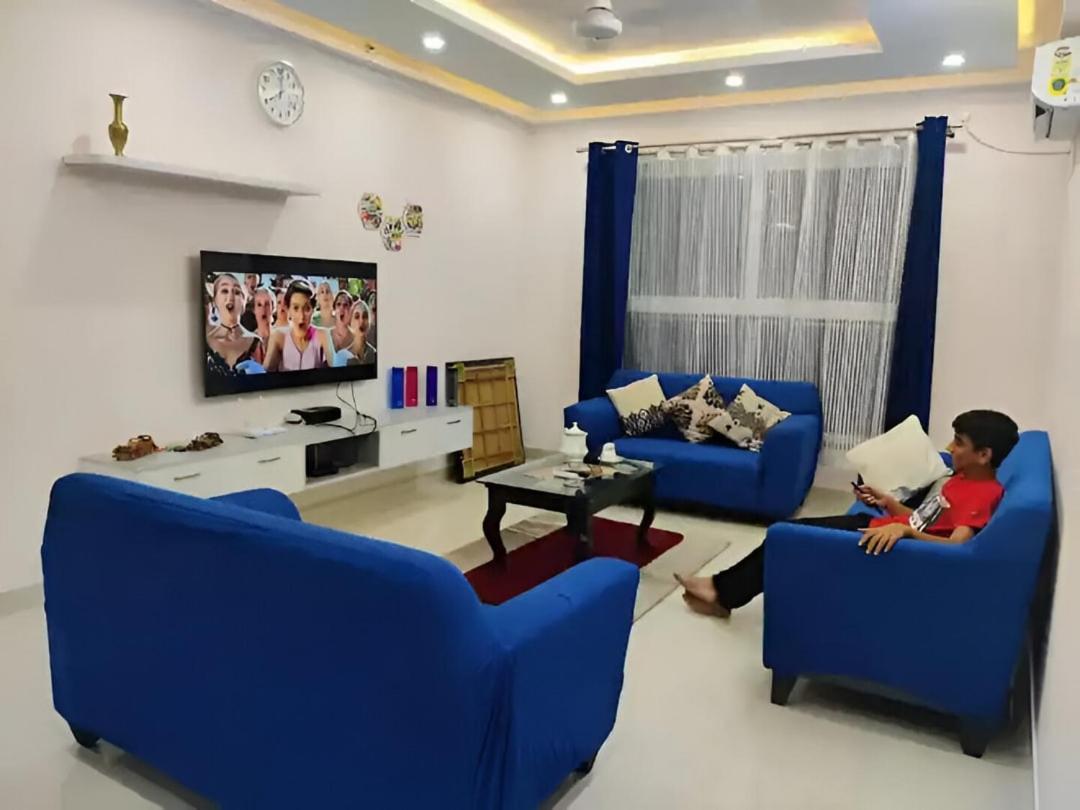 Spacious 3 Bhk Inhigher Flr With Sunset, View Bangalore