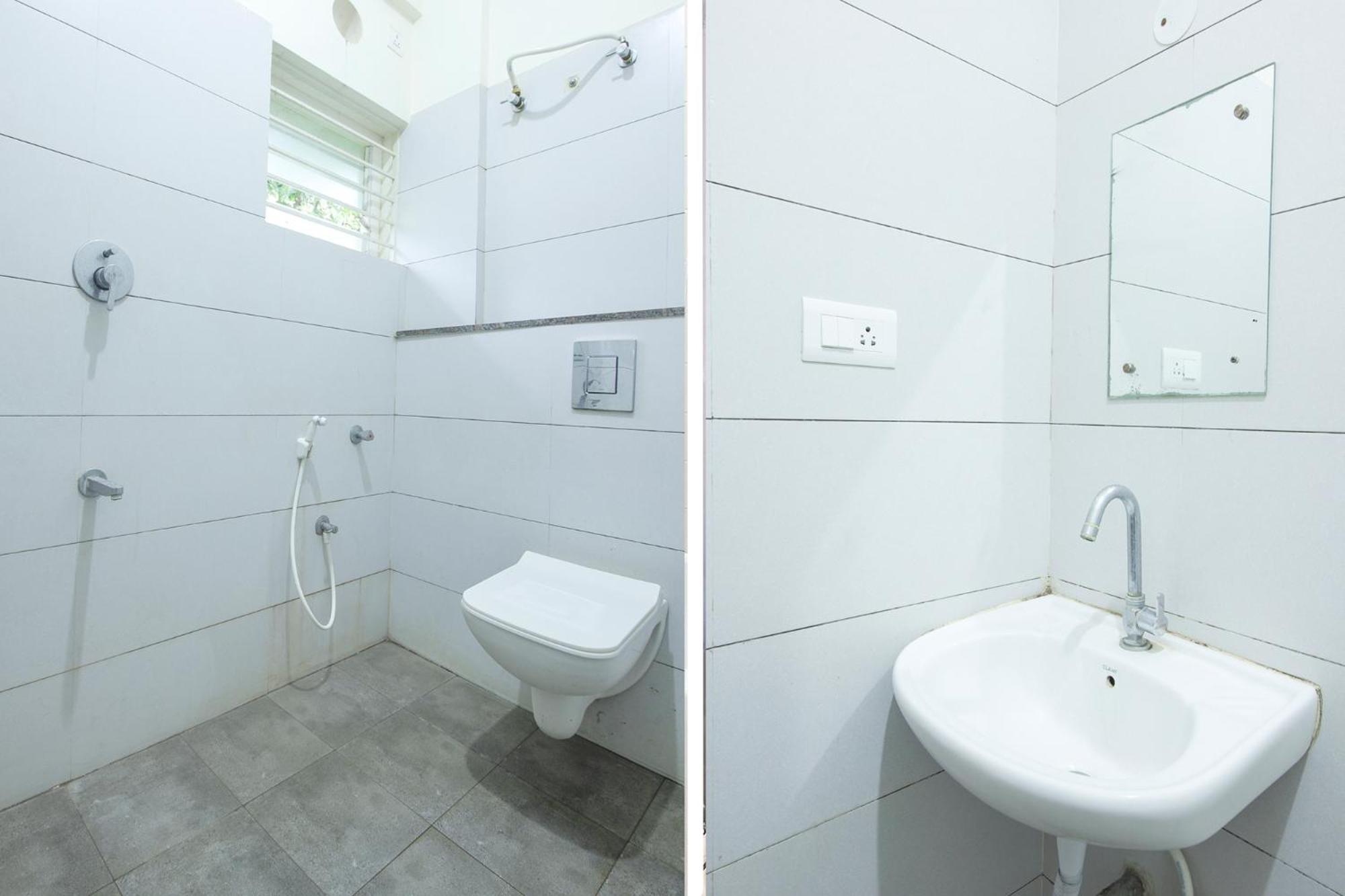 Fabhotel Golden Grand - Global Village Hotel 3*