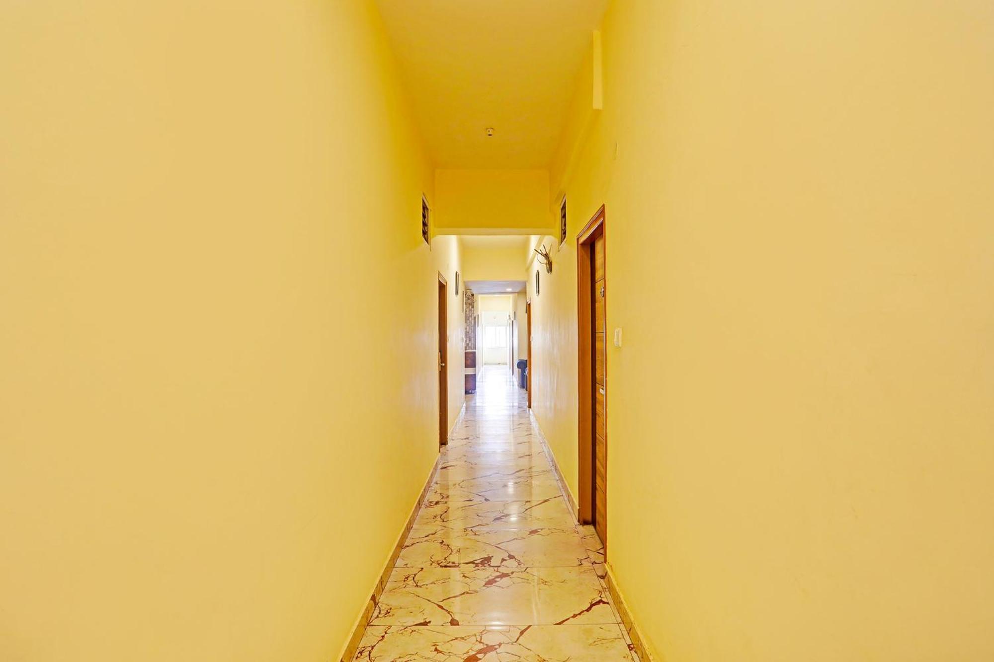 Hotel Fabhotel Kings Palace Manyata Bangalore