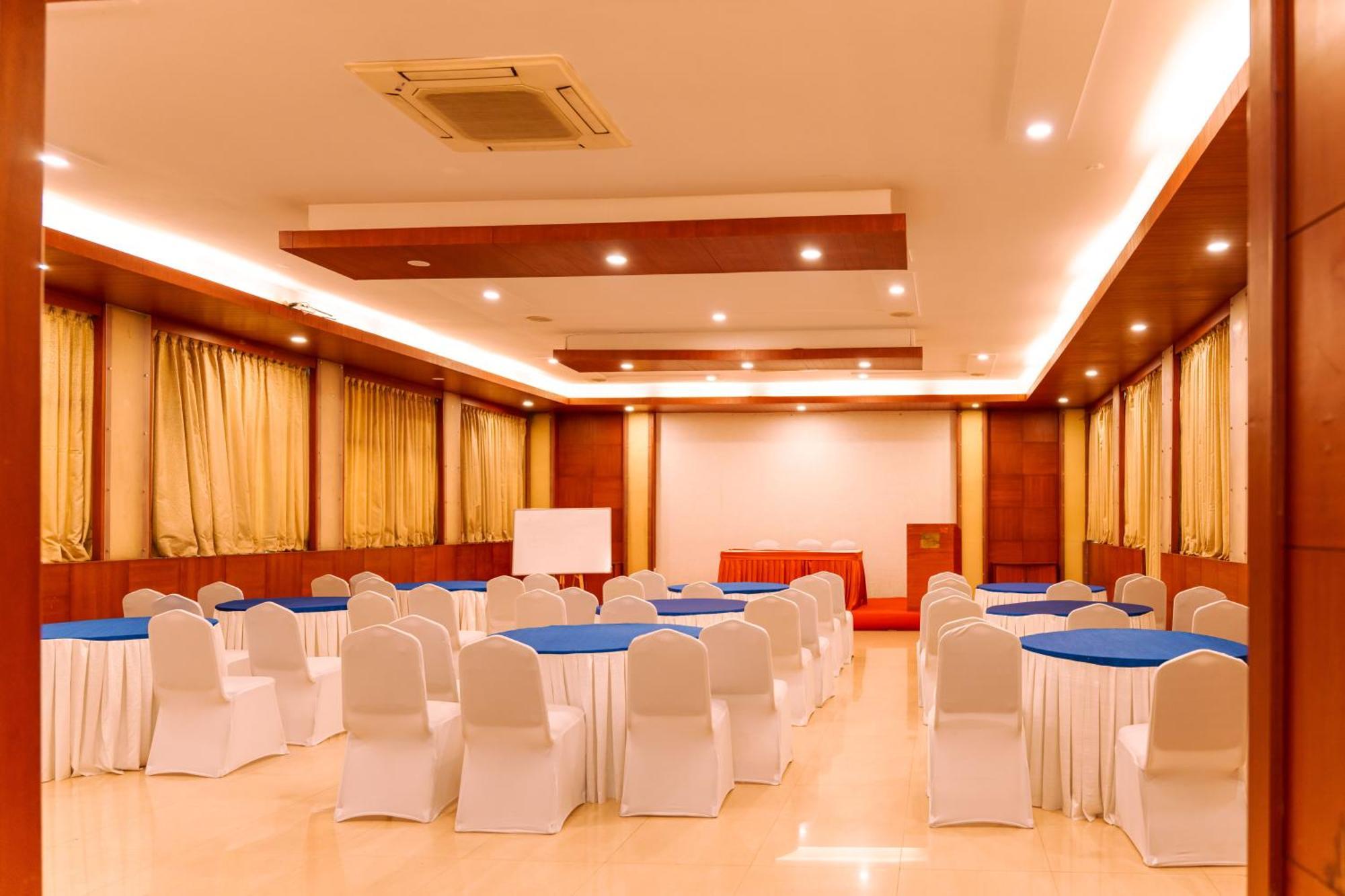 Bisque Magaji Orchid - Near Majestic Railway Station Bangalore