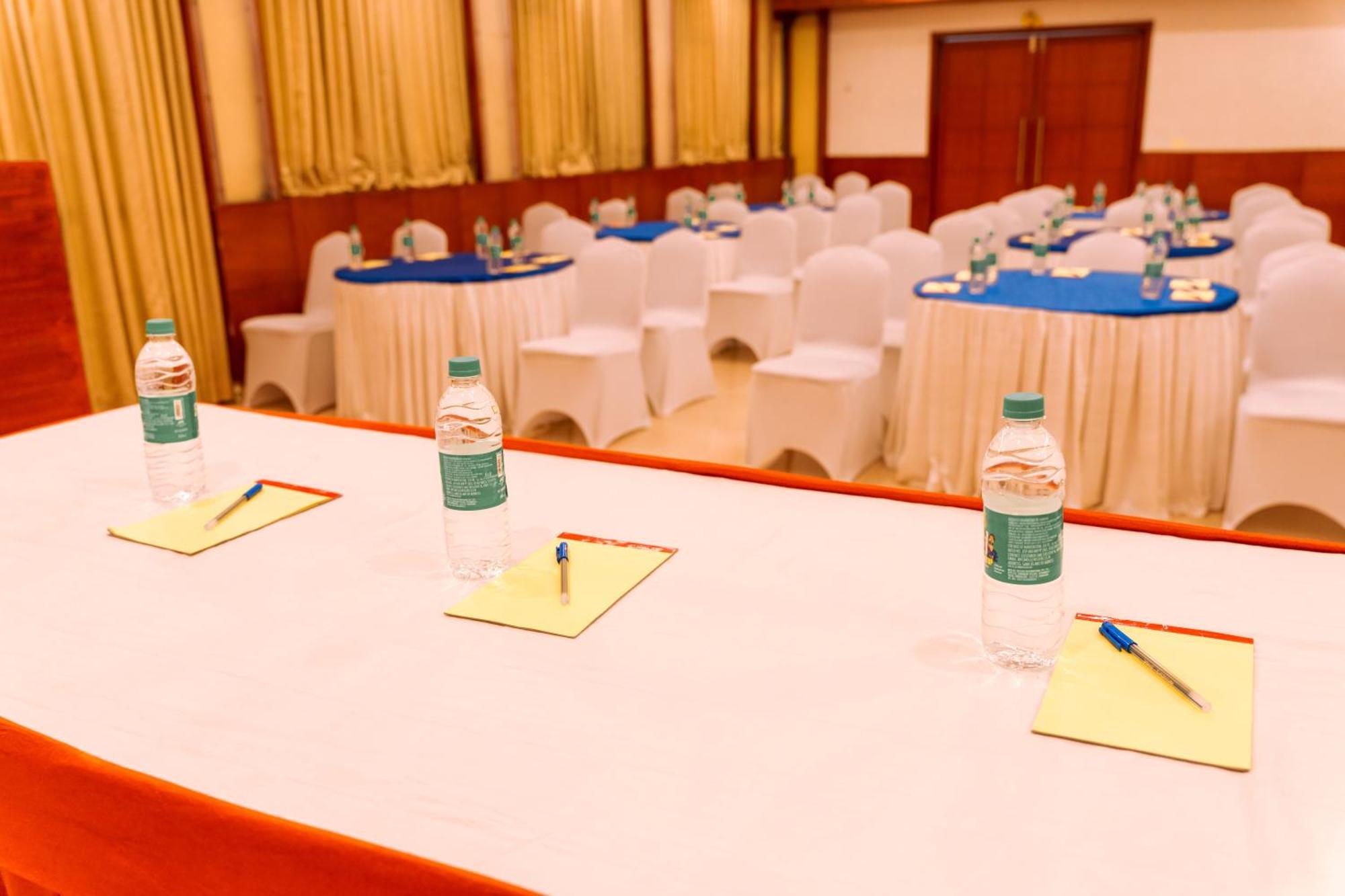Hotel Bisque Magaji Orchid - Near Majestic Railway Station
