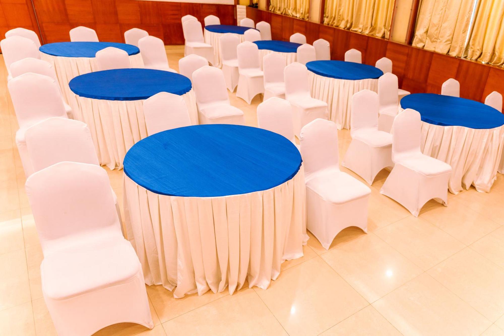 Bisque Magaji Orchid - Near Majestic Railway Station 3*