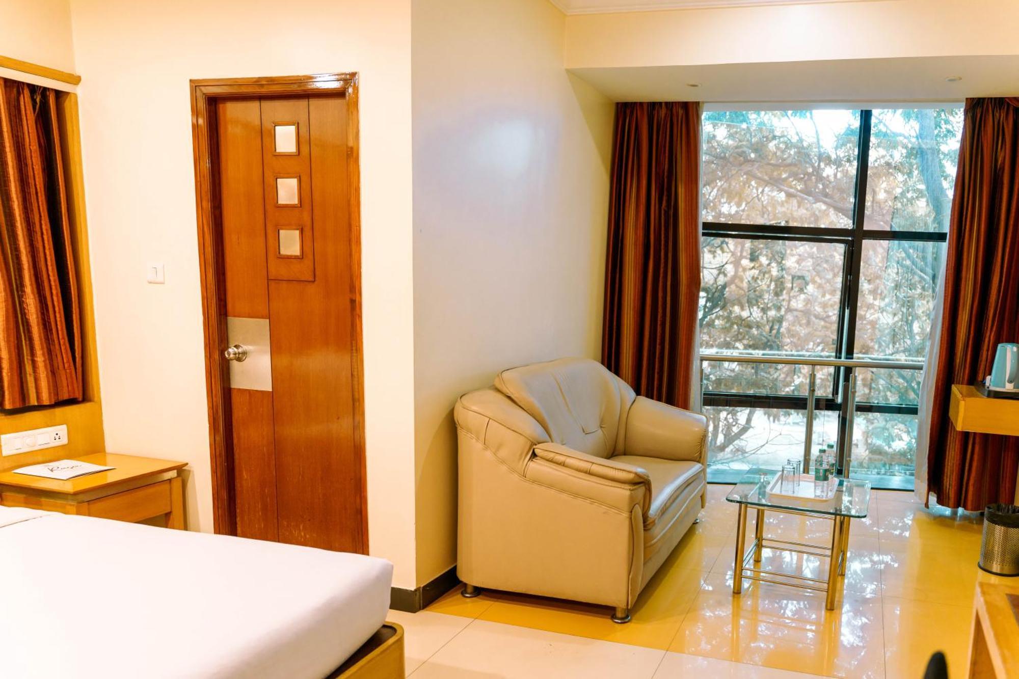 Hotel Bisque Magaji Orchid - Near Majestic Railway Station Bangalore
