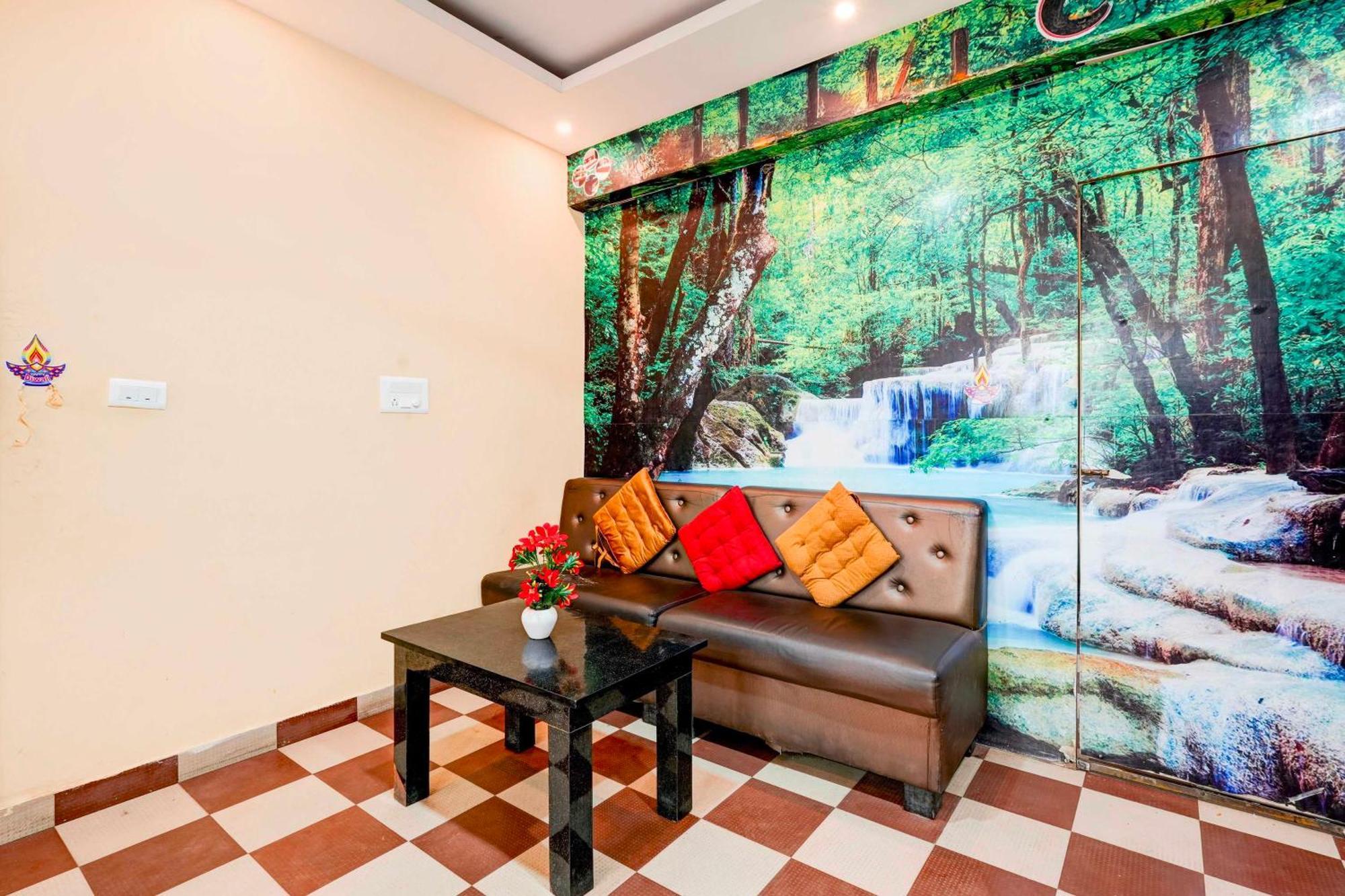 Hotel Collection O Ganakkal Near Bgs Hospital Junction Bangalore