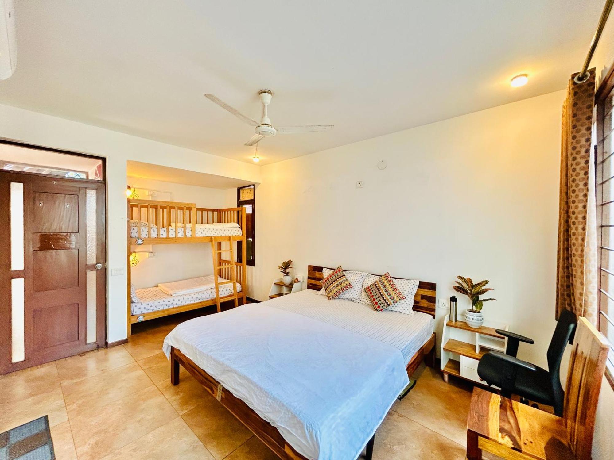 Jugglers Rest Boho Style 4 Bedroom Spacez Luxury Hostel *