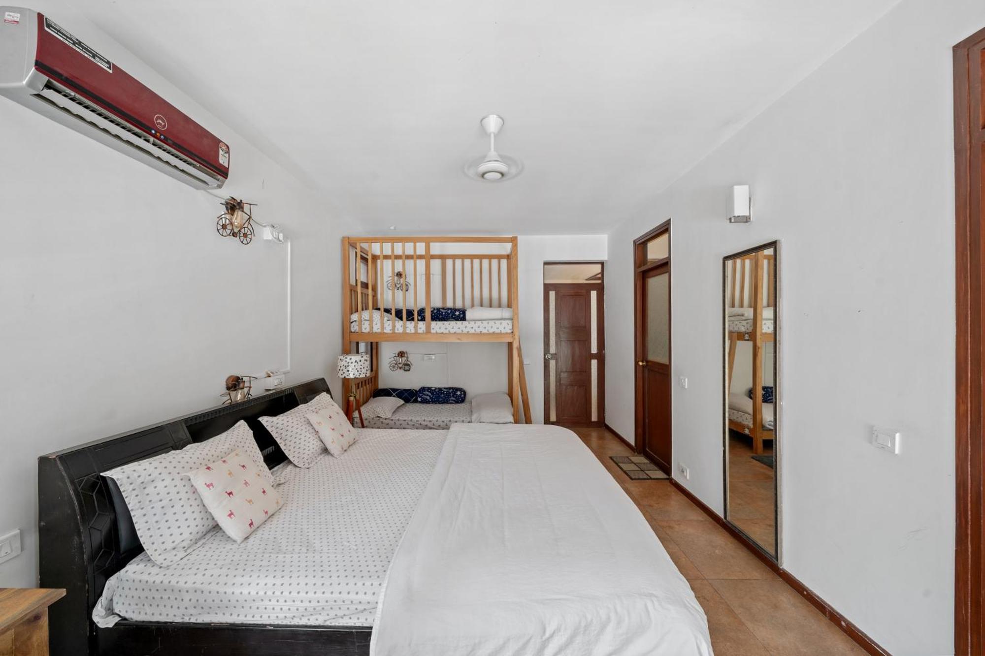 Hostel Jugglers Rest Boho Style 4 Bedroom Spacez Luxury