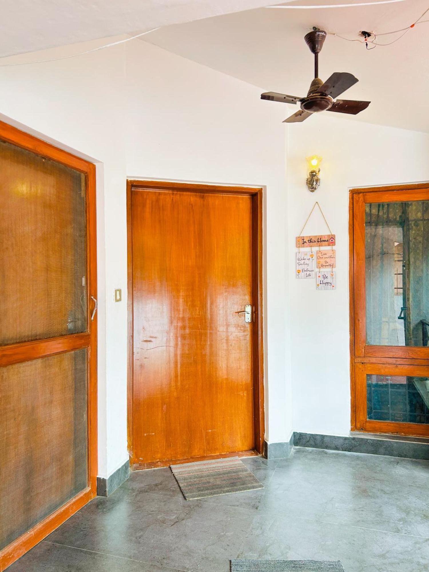 Villa Cinecastle 3bhk Luxury *