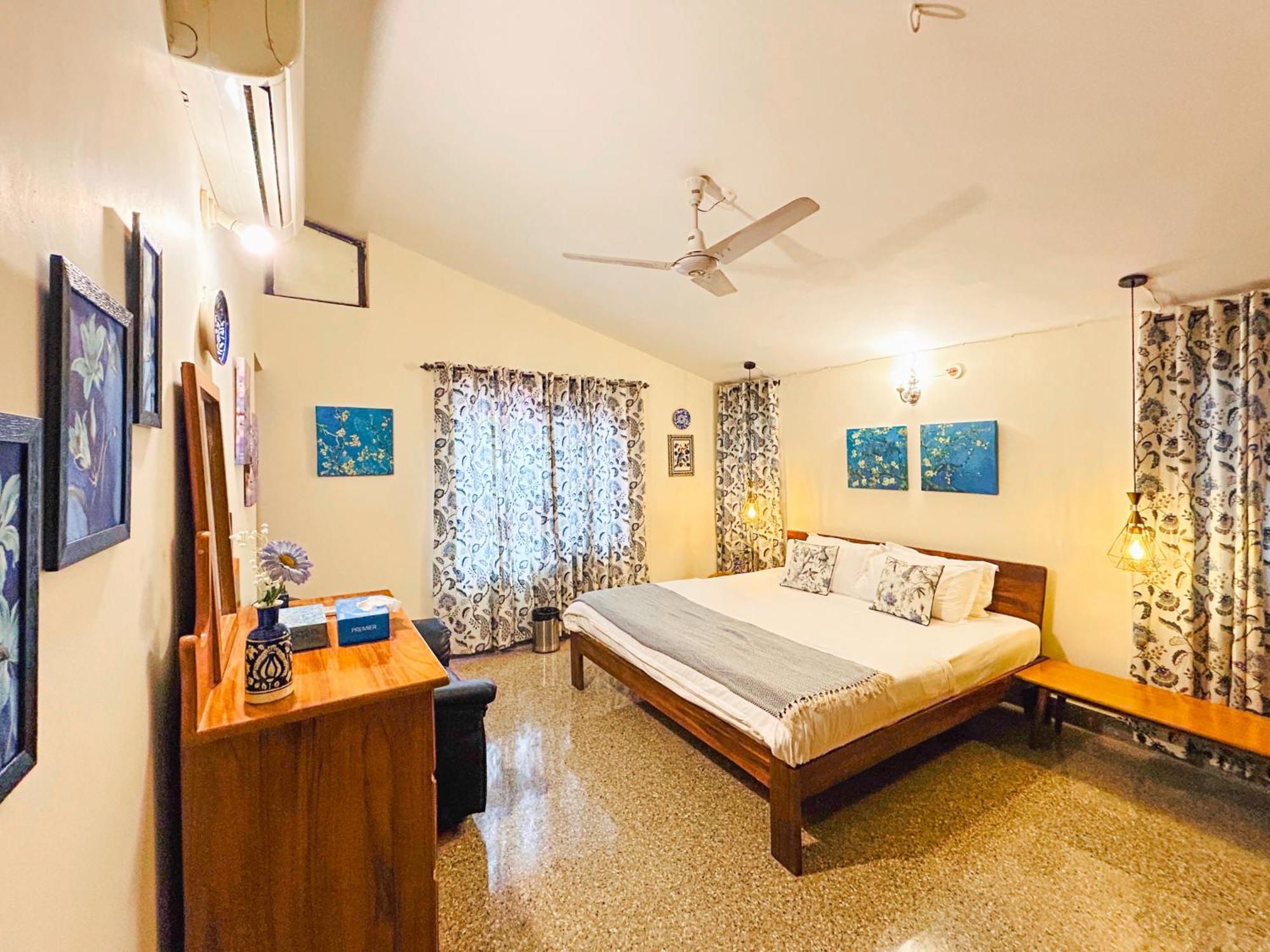 Cinecastle 3bhk Luxury