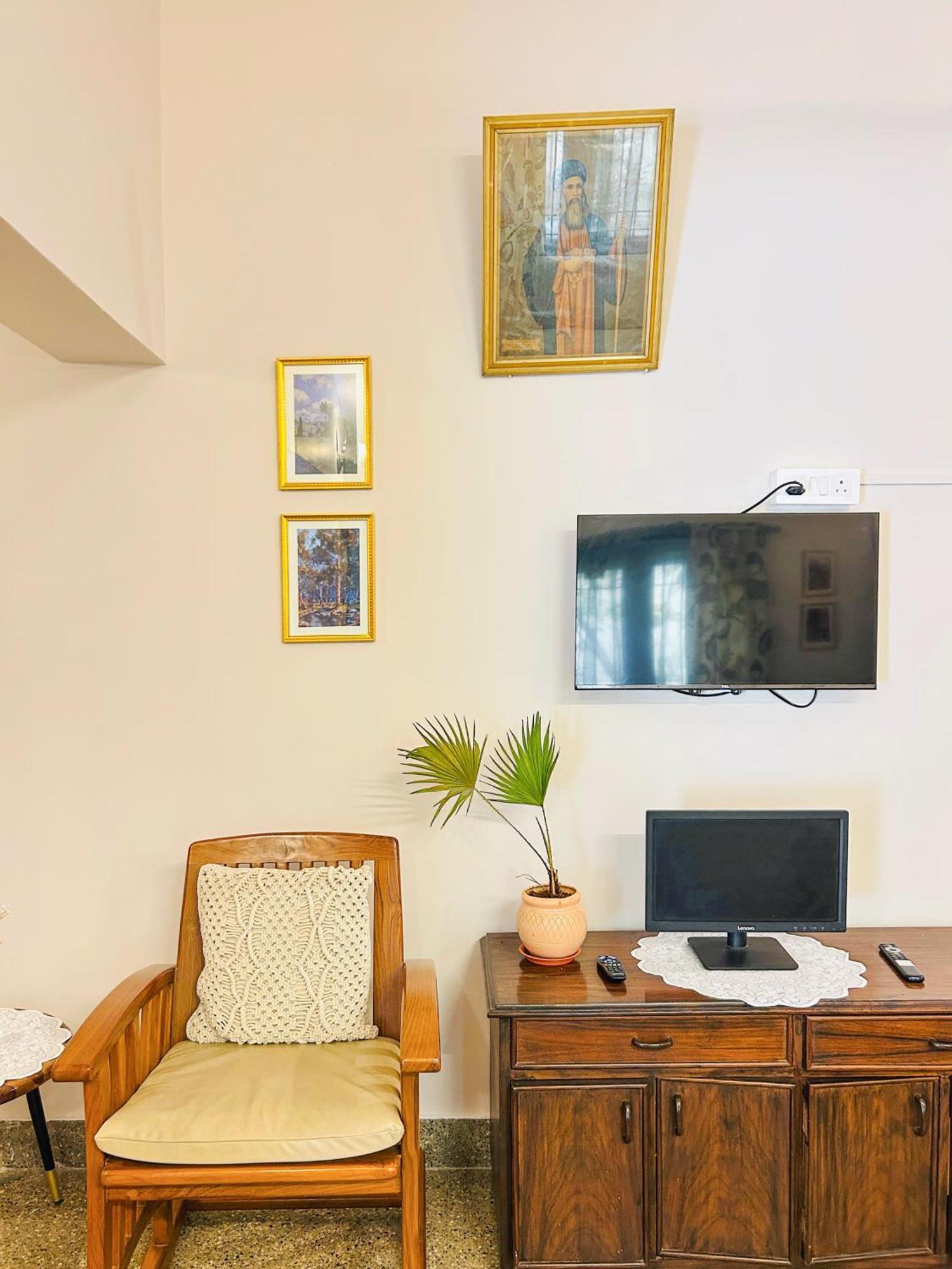 Cinecastle 3bhk Luxury Villa Bangalore