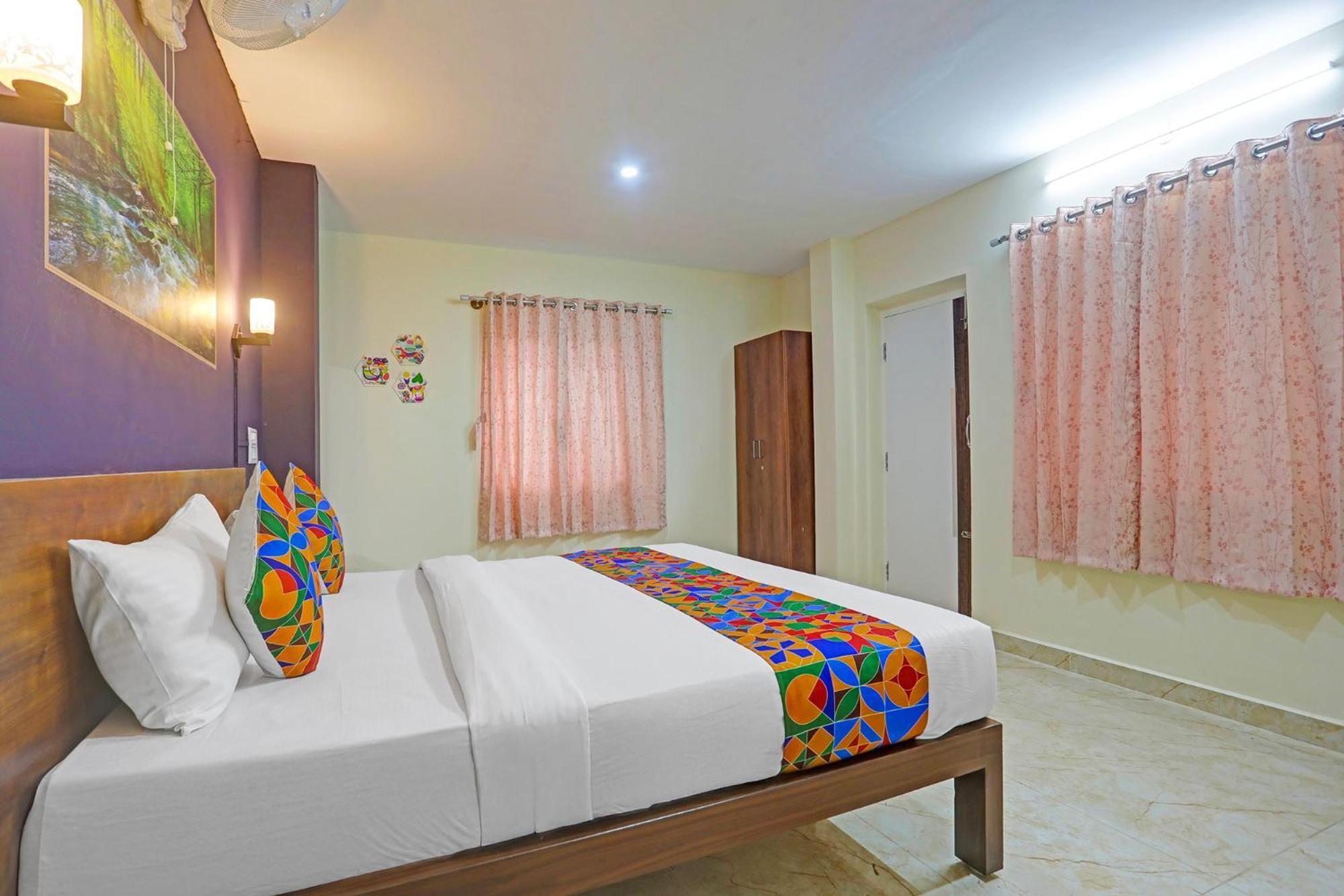 Hotel Fabhotel Sujatha Residency - Ramamurthy Naga 3*
