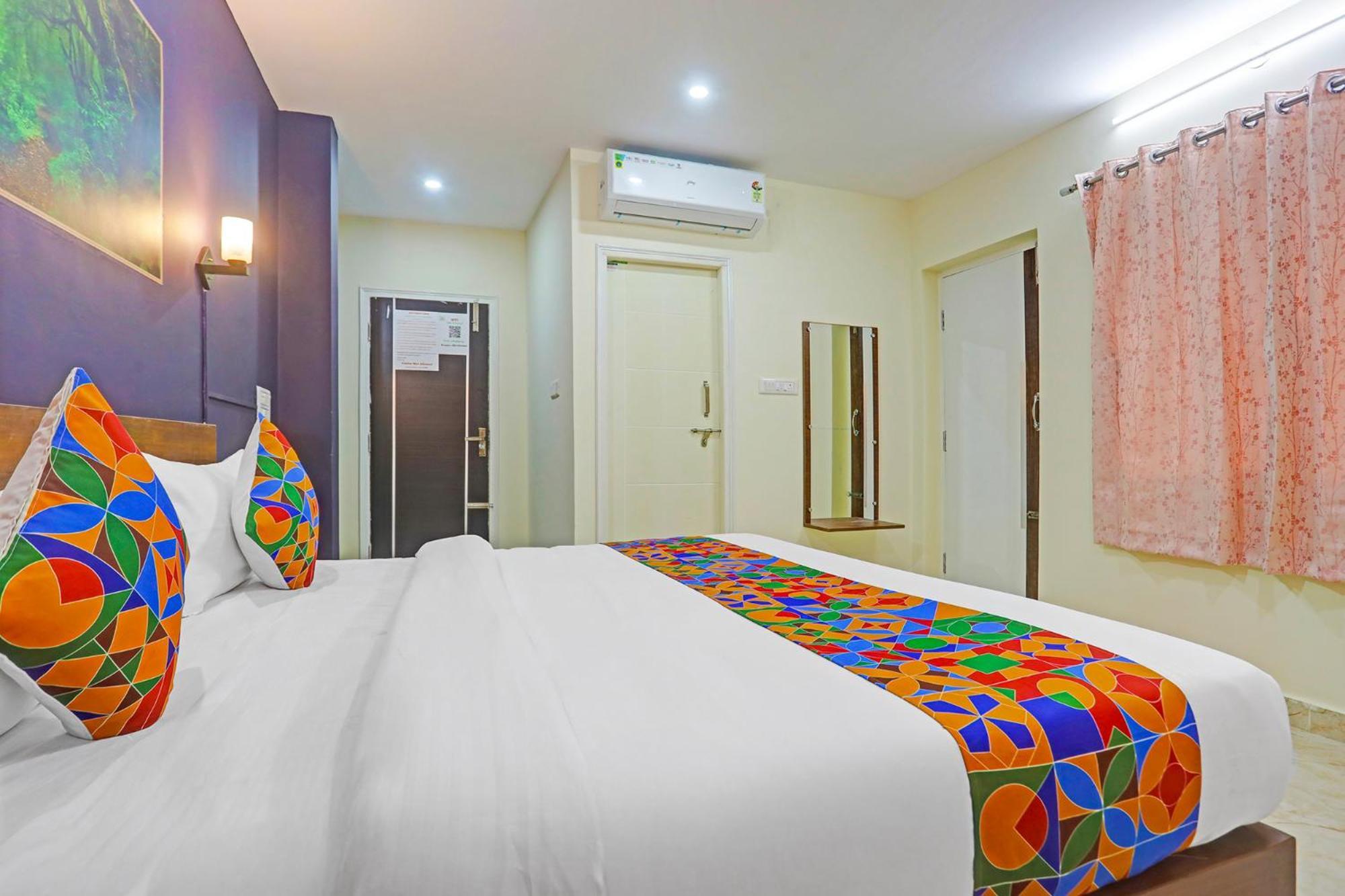Fabhotel Sujatha Residency - Ramamurthy Naga Hotel Bangalore