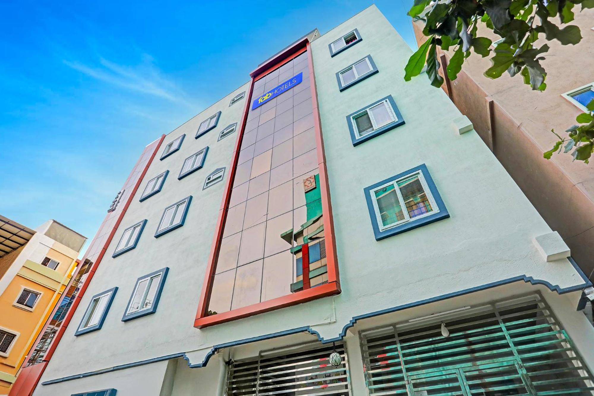 Hotel Fabhotel Sujatha Residency - Ramamurthy Naga Bangalore