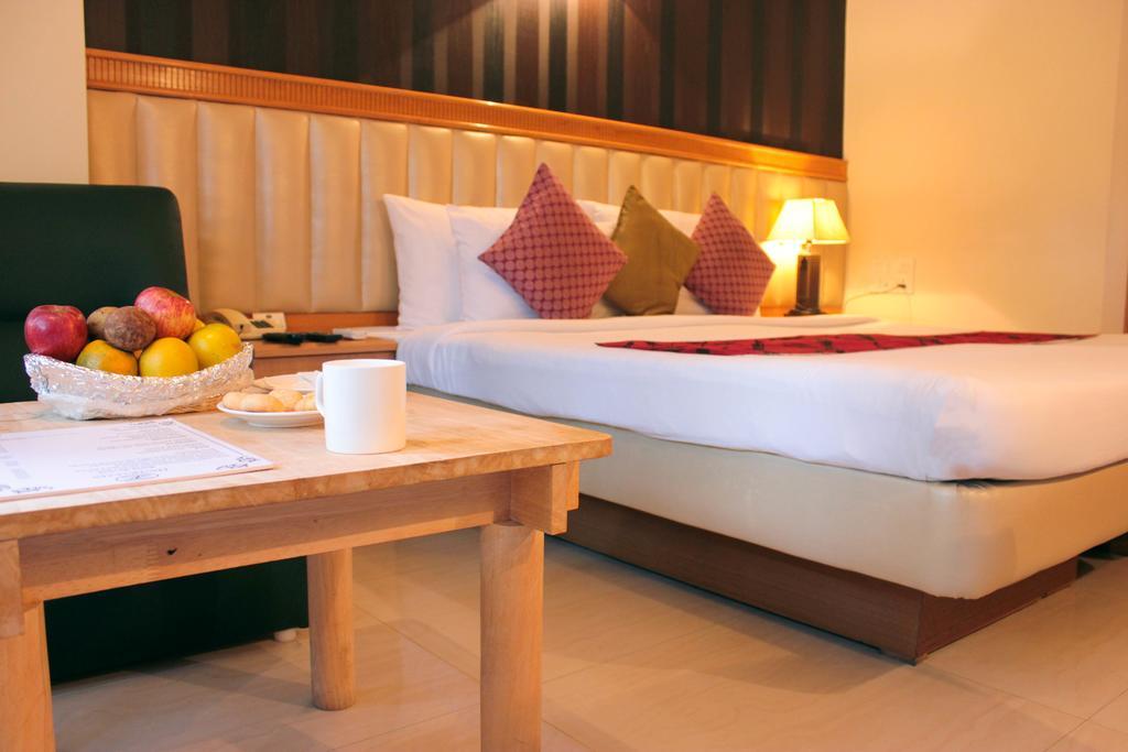 Highgates Hotel