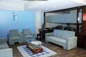Oyo Townhouse 6 Koramangala Sony Signal Hotel Bangalore