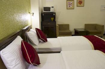 Hotel Oyo Townhouse 6 Koramangala Sony Signal Bangalore