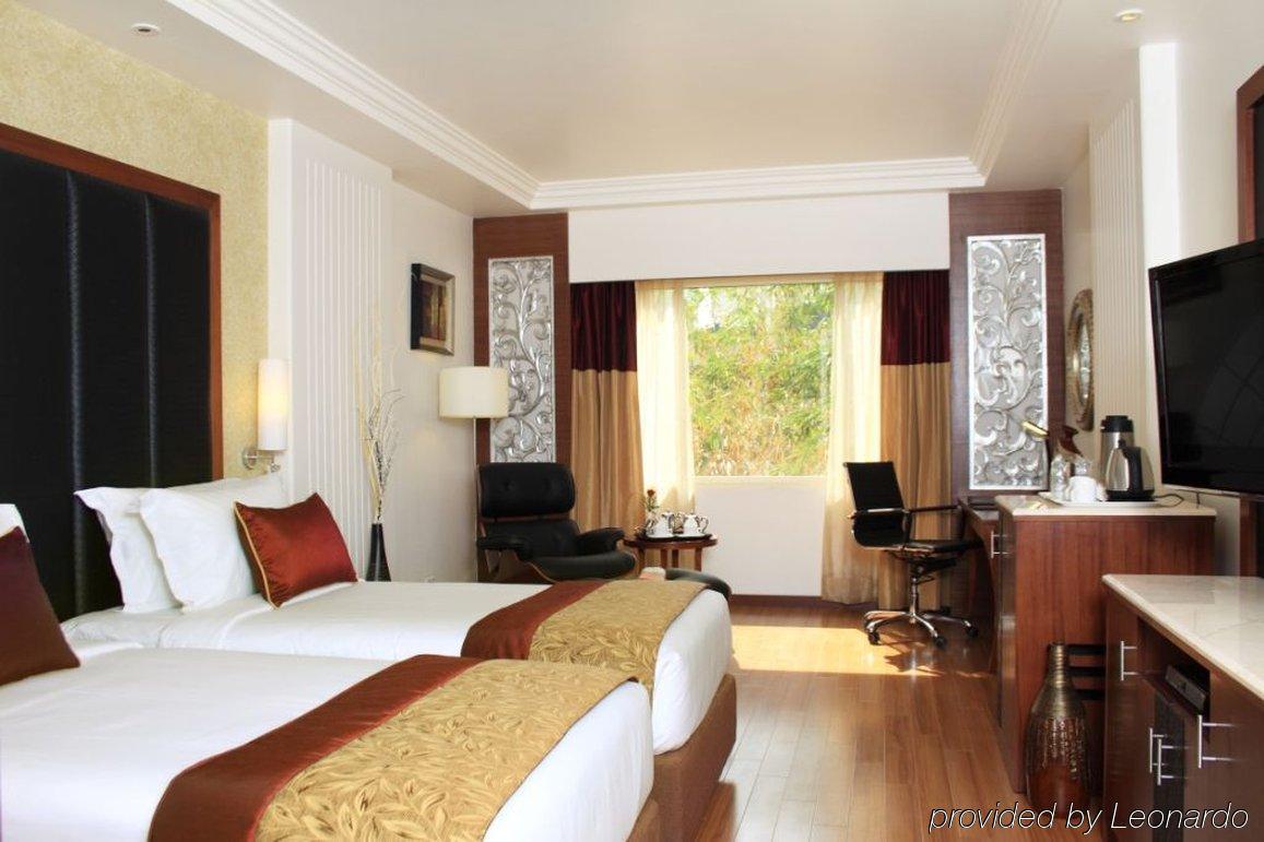 The The Grand Magrath 4* Bangalore