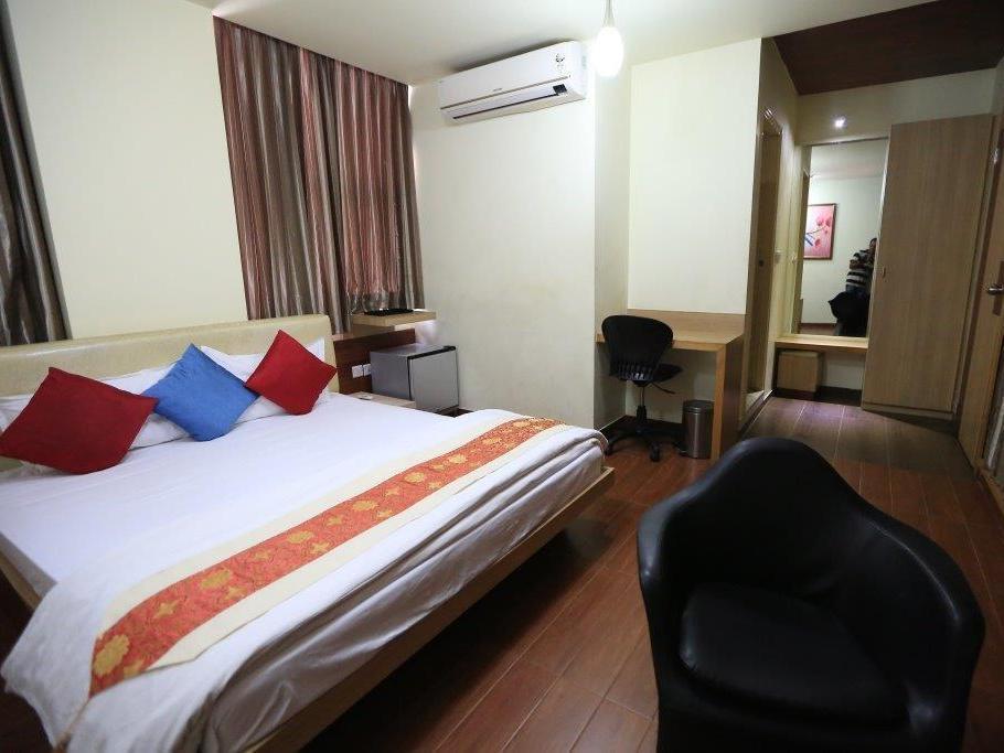 Apollo Sindoori Limited Hotel