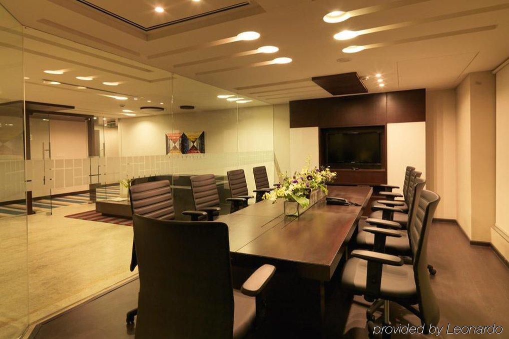 24 Tech Hotel 3*
