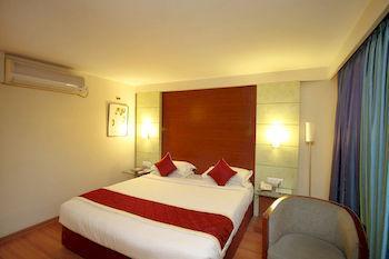 Hotel Oyo Premium Cunningham Road