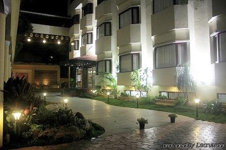 Hotel Highgates 3*