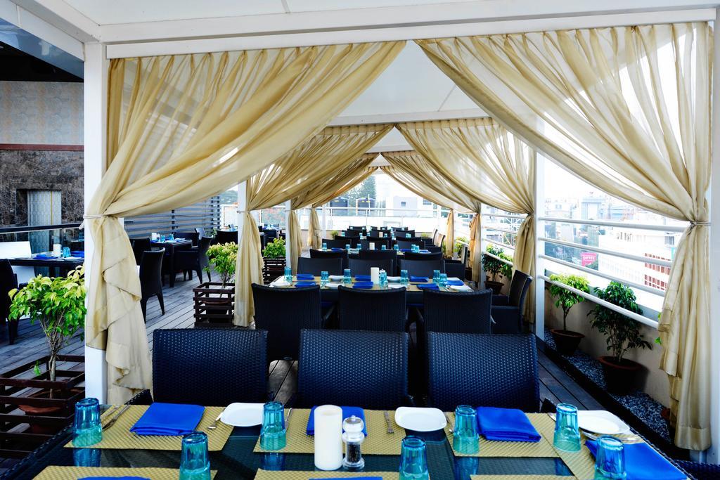 The Cunningham 4* Bangalore