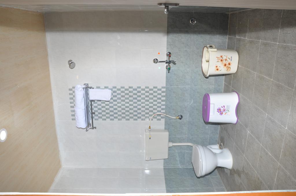 Kadmaba Guestline Hotel Bangalore