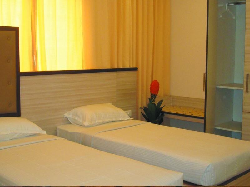 Hotel Kadmaba Guestline