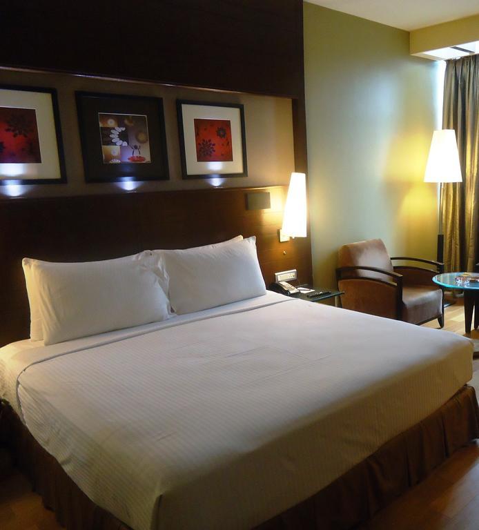 Radisson Blu Atria 5*