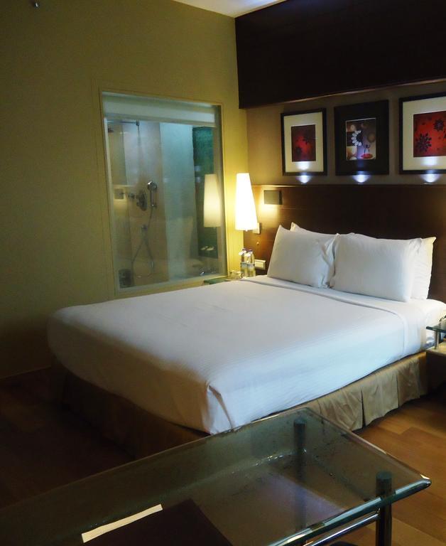 Hotel Radisson Blu Atria Bangalore