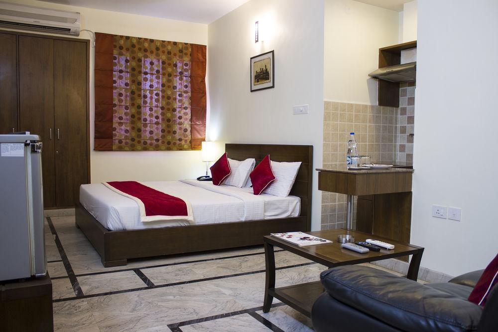 Oyo Premium Garuda Mall Bangalore