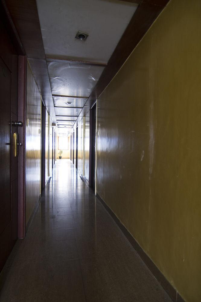 Hotel Oyo Indiranagar 210 3*