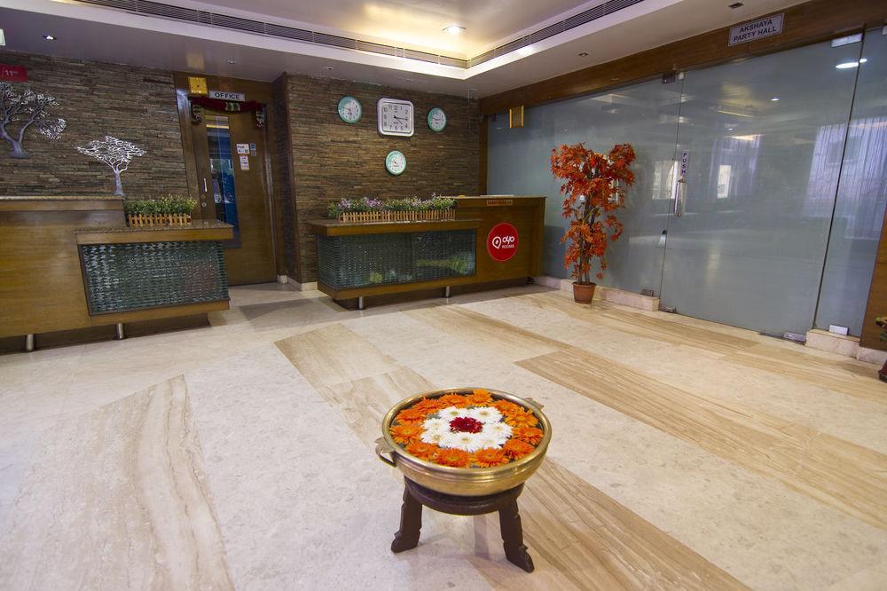 Oyo Indiranagar 210 Bangalore