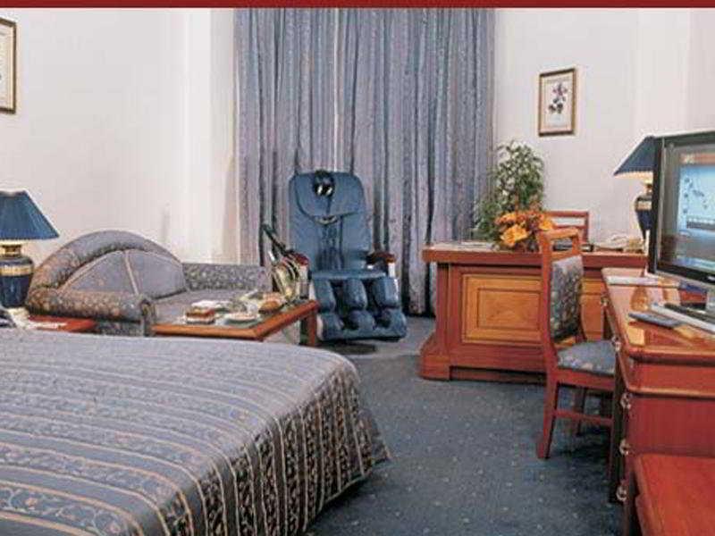 The Capitol Hotel 4*