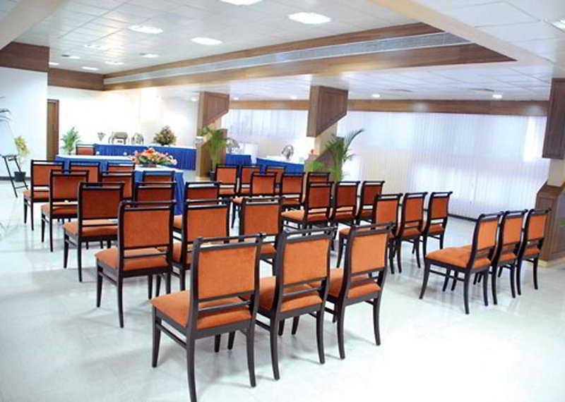 J P Cordial Hotel 3*