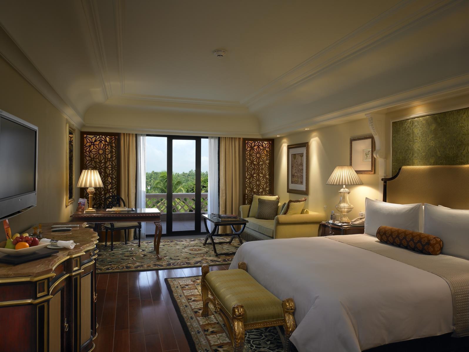 The Leela Palace 5*