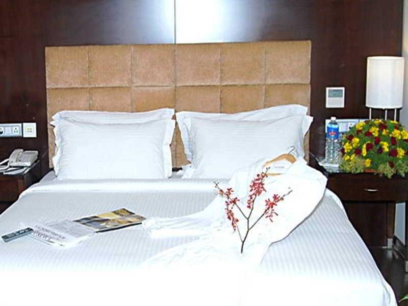 Citadel Sarovar Portico 4*