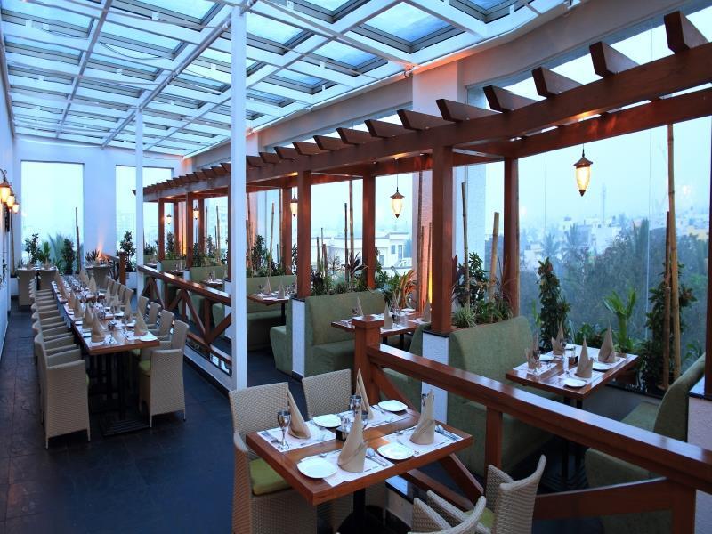 Aurick Hotel 4*