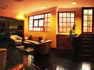 Highgates Hotel