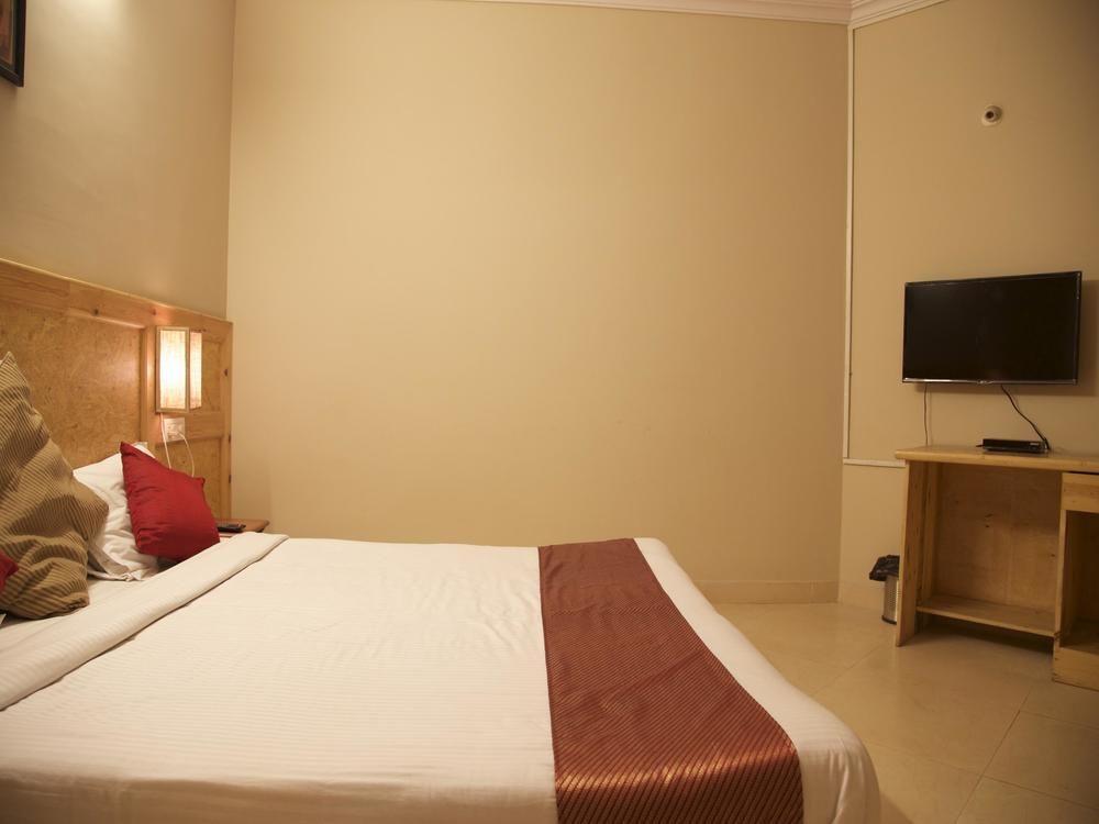 Oyo 374 Near Fortis Hospital 3* Bangalore