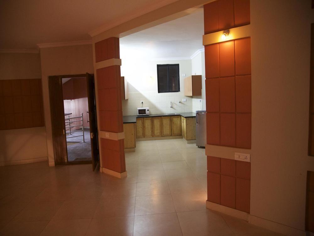 Oyo 374 Near Fortis Hospital Hotel Bangalore