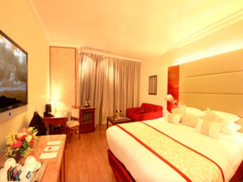 Hotel Radisson Blu Atria 5*