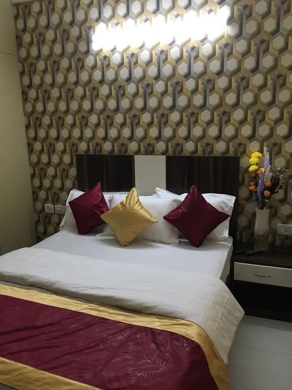 Am And Service Apartment *