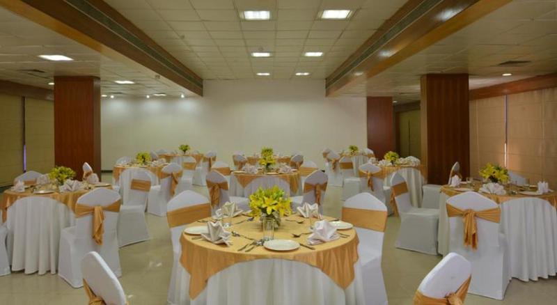 J P Cordial Hotel 3*