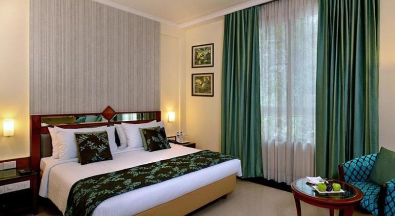 Hotel J P Cordial 3*