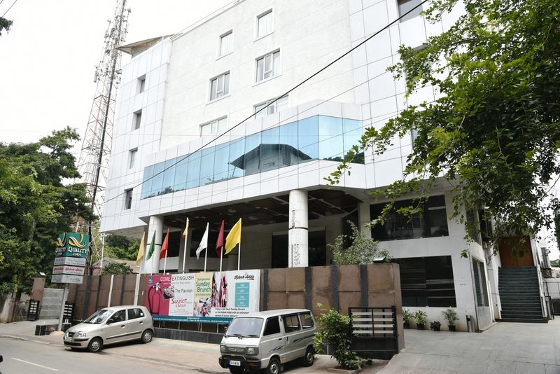 Hotel Shravanthi Sarovar Portico Bangalore