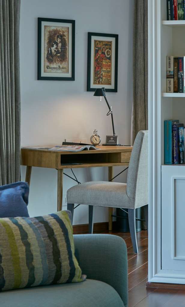 The Waverly Hotel & Residences 4*