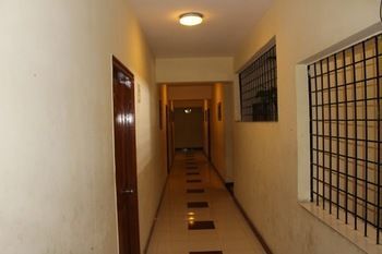 Hotel Stayeasy Majestic
